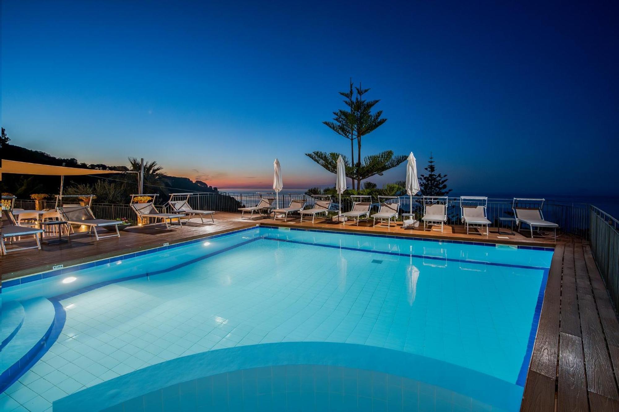 Villa Provenza 12&4, Emma Villas Cefalù Eksteriør billede